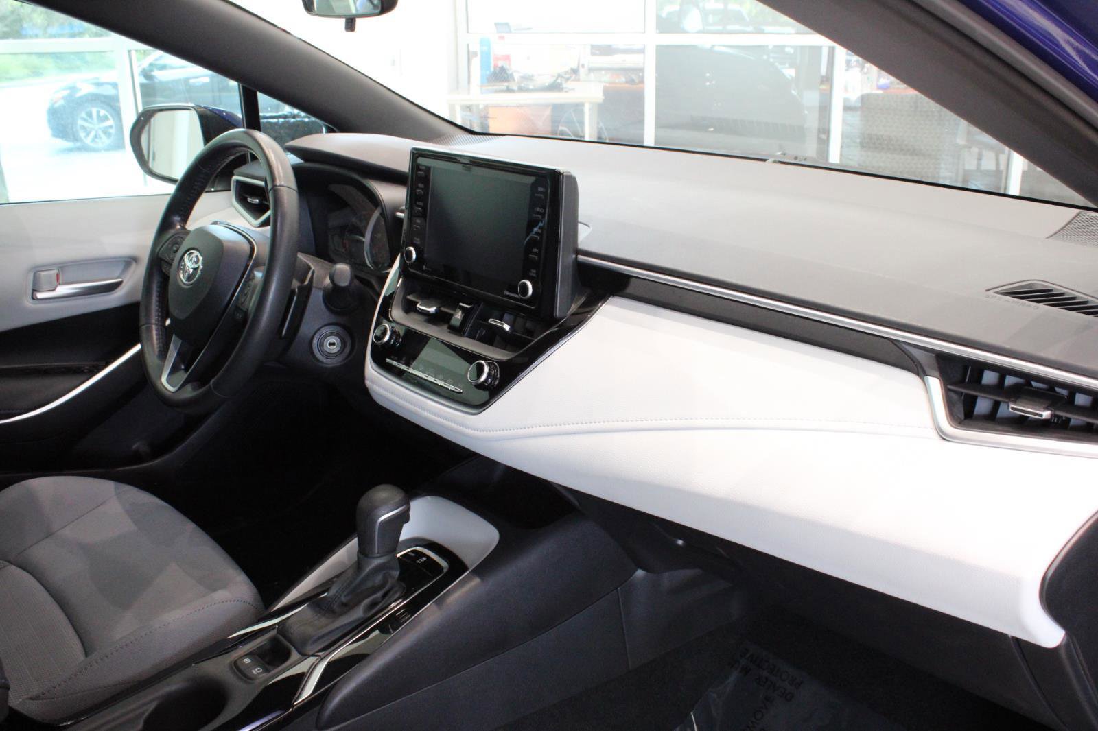 Used 2022 Toyota Corolla SE image 18