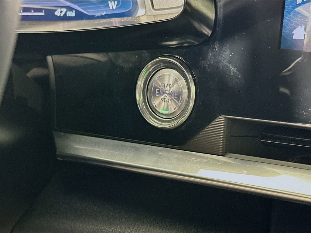 Used 2024 Chevrolet Corvette Stingray Convertible w/ Z51 Performance Package image 18