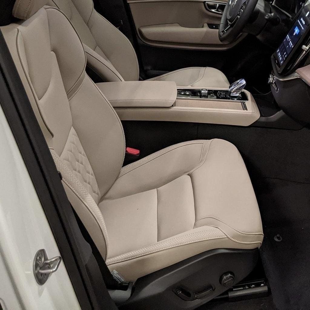 New 2026 Volvo XC90 B6 Plus w/ Protection Package Premier AWD/4WD image 25