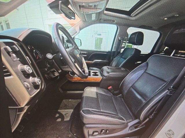 Used 2017 Chevrolet Silverado 1500 High Country AWD/4WD image 5