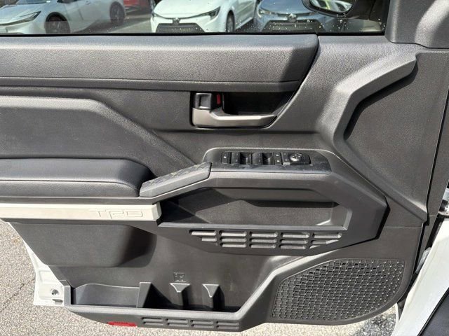 Certified 2024 Toyota Tacoma TRD Off-Road image 7