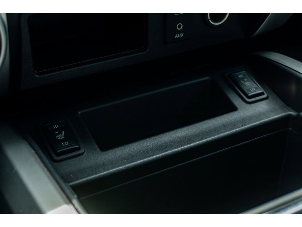Used 2018 Nissan Titan SV w/ SV Convenience Package AWD/4WD image 25