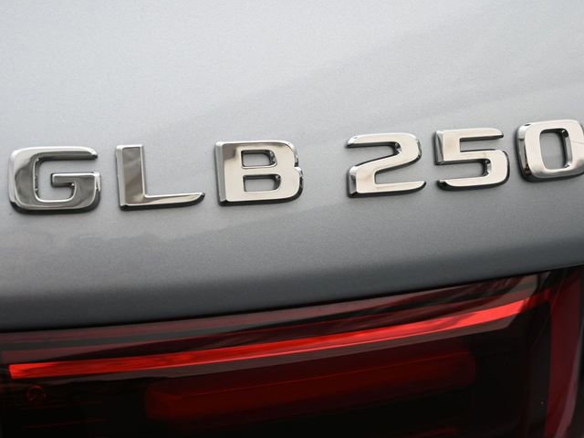New 2026 Mercedes-Benz GLB 250 image 24