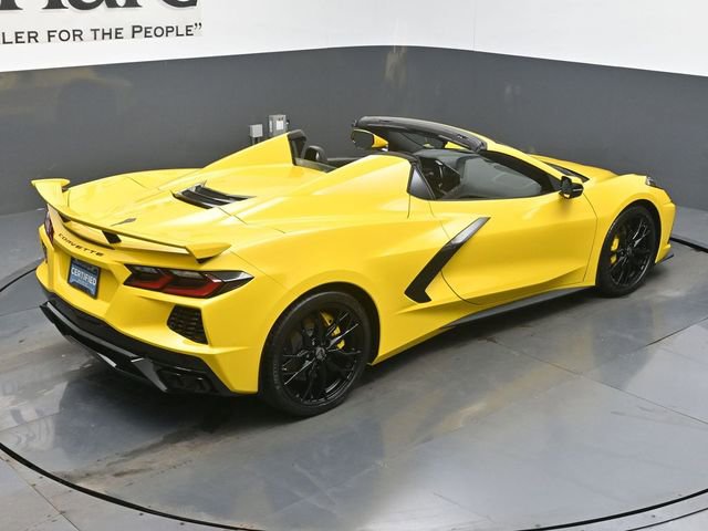 Used 2025 Chevrolet Corvette Stingray Premium Conv w/ Z51 Performance Package image 39