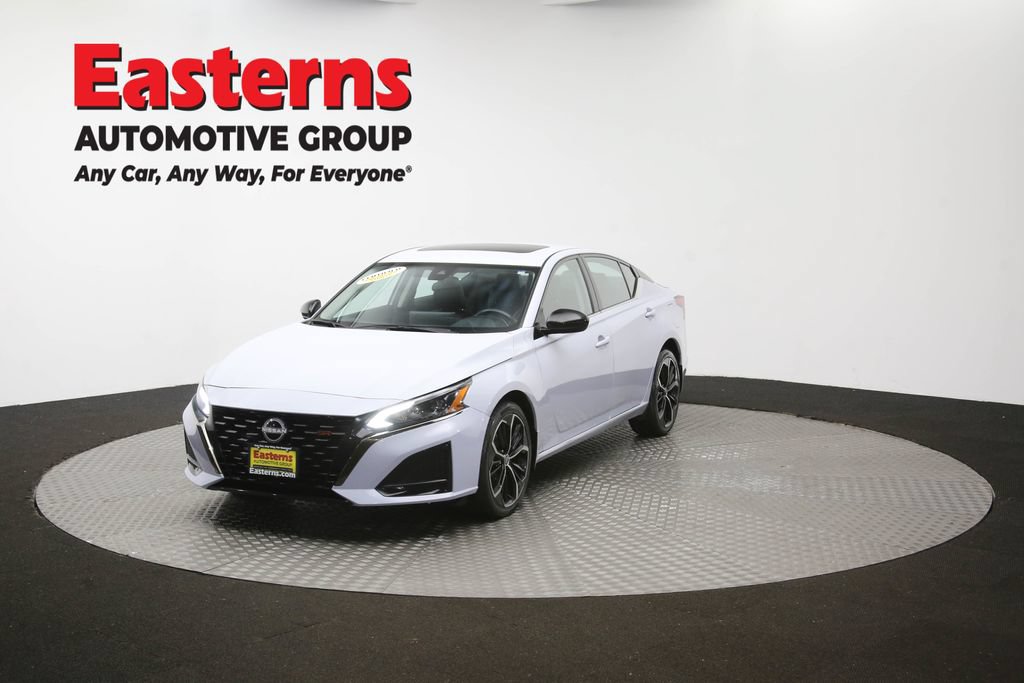 Used 2023 Nissan Altima 2.5 SR w/ SR Premium Package AWD/4WD image 55