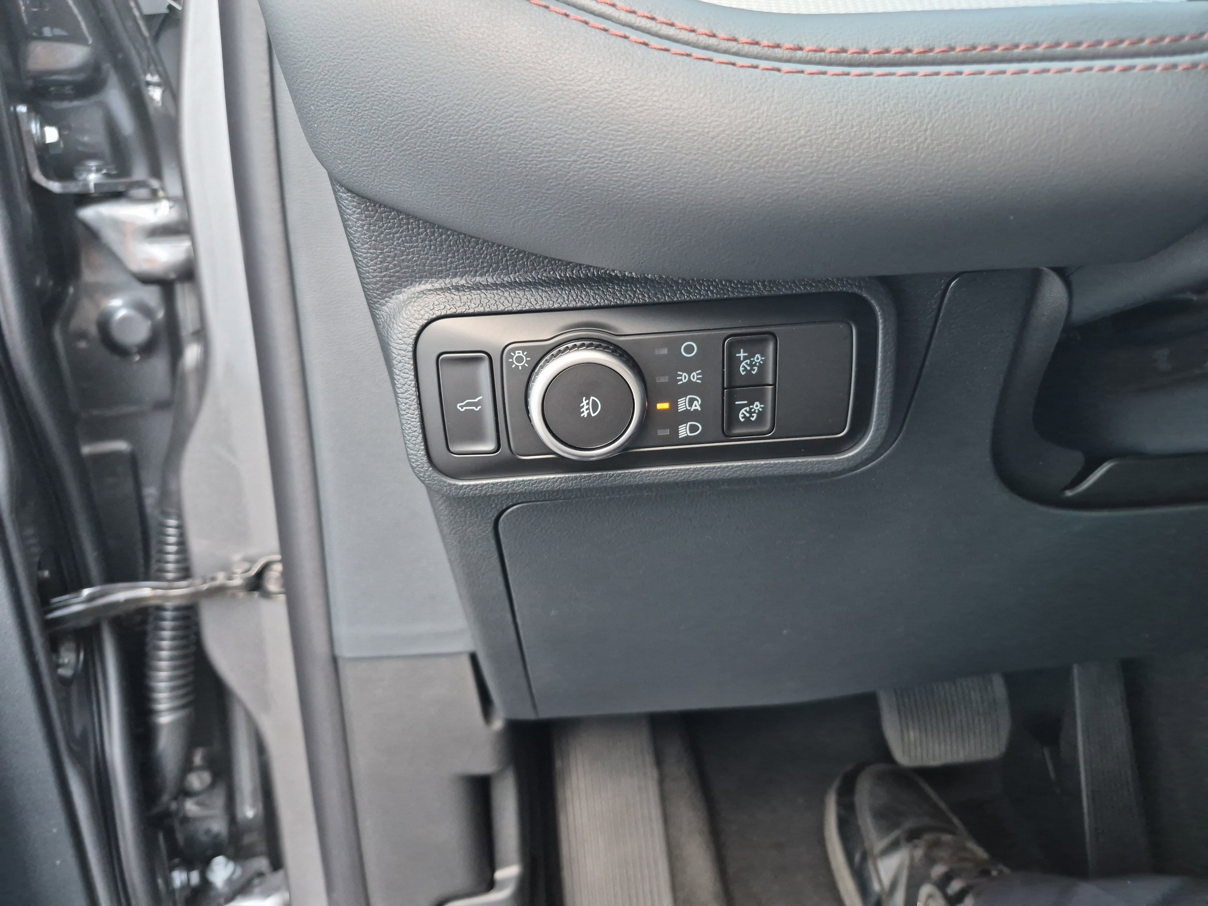 New 2026 Ford Explorer Active w/ Active Comfort Package image 21