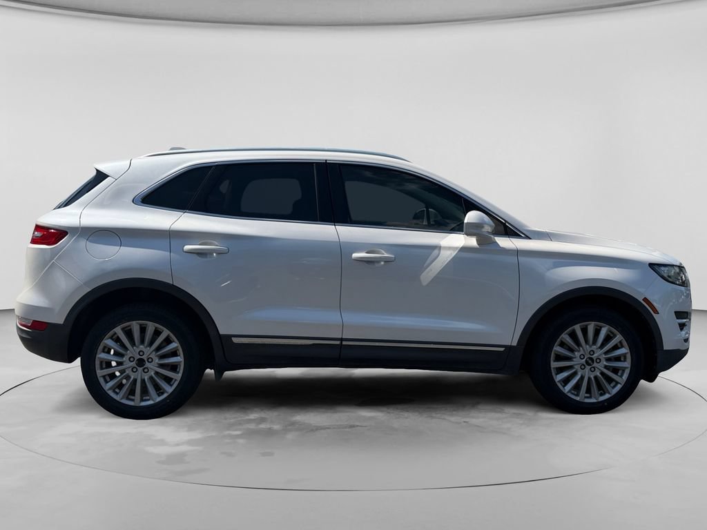 Used 2019 Lincoln MKC Premiere FWD image 11