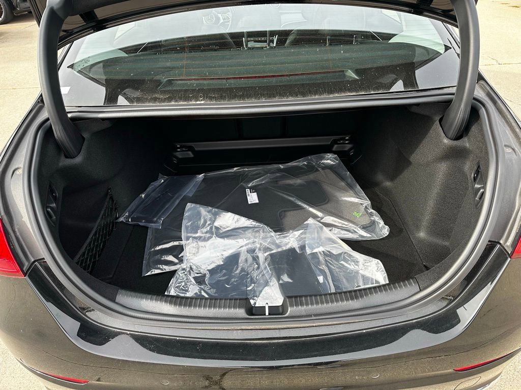 Used 2025 Mercedes-Benz C 300 4MATIC Sedan image 26