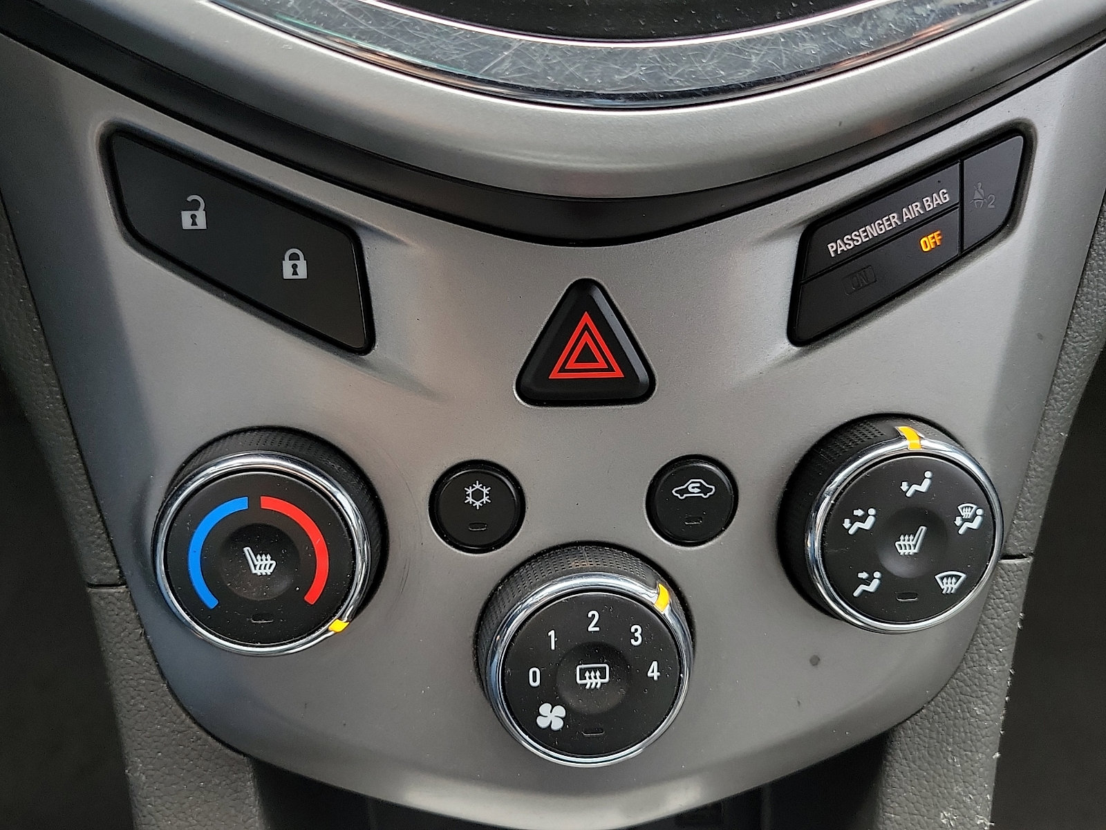 Used 2019 Chevrolet Sonic LT w/ Convenience Package image 15