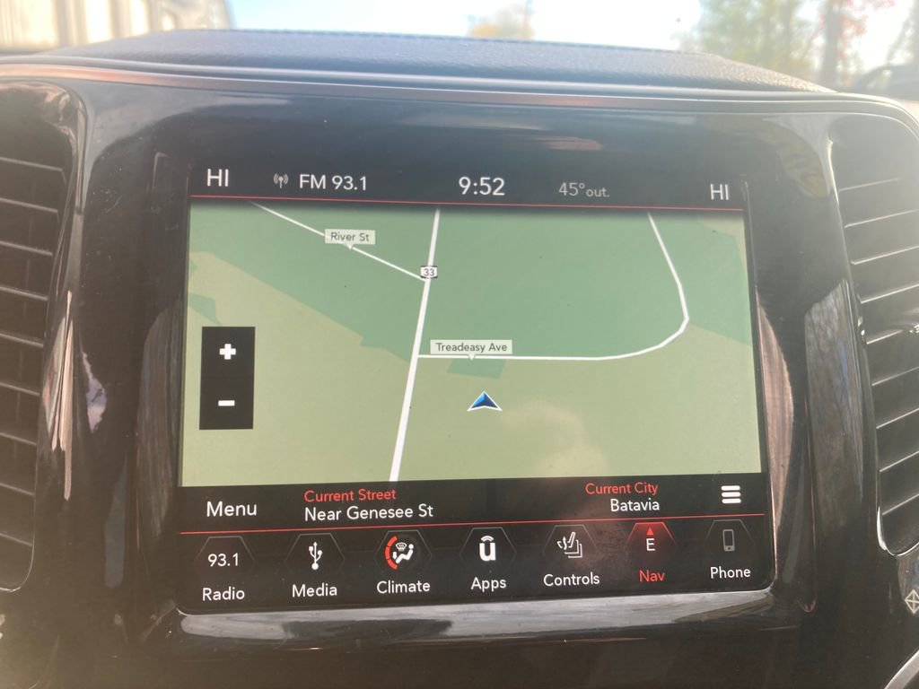 Used 2019 Jeep Cherokee Limited image 23