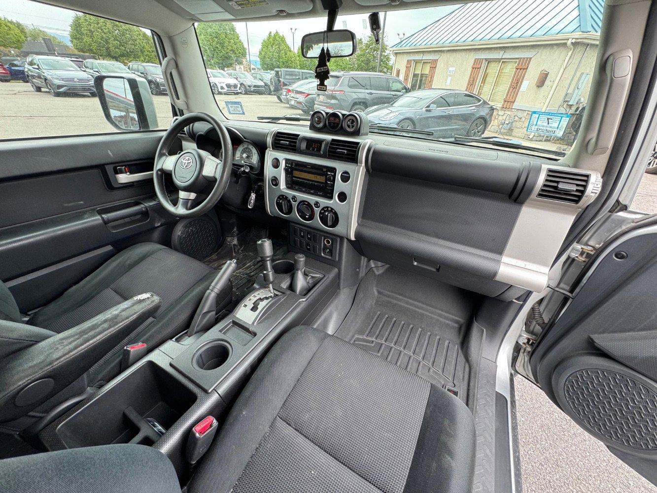 Used 2008 Toyota FJ Cruiser 4WD image 9