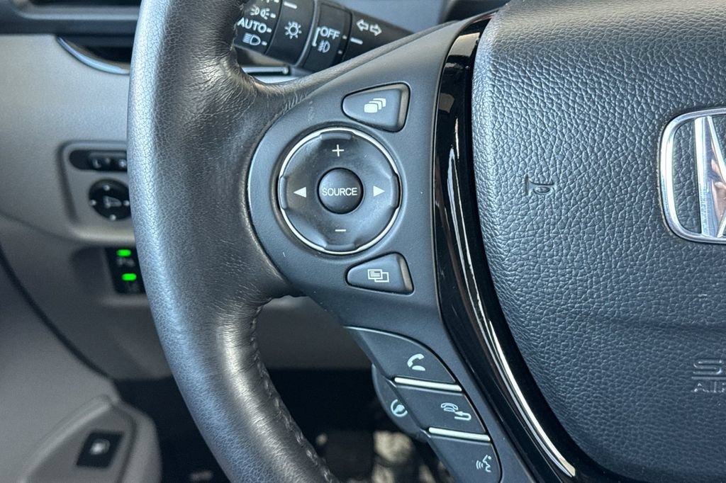 Used 2018 Honda Ridgeline RTL-E image 29