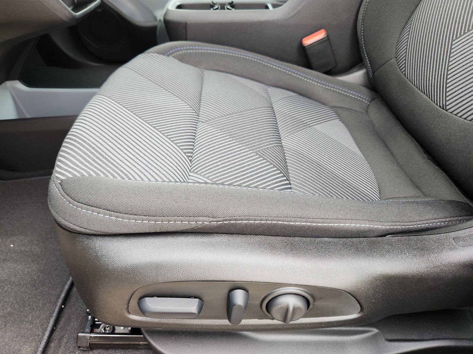 New 2027 Chevrolet Bolt LT image 18