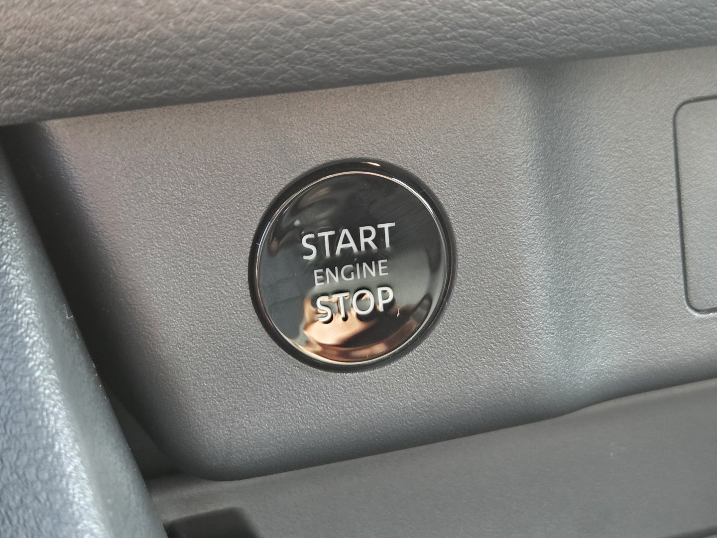 New 2027 Nissan Rogue SV AWD/4WD image 31