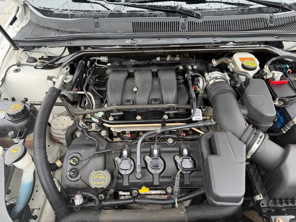 Used 2017 Ford Taurus SE FWD image 21