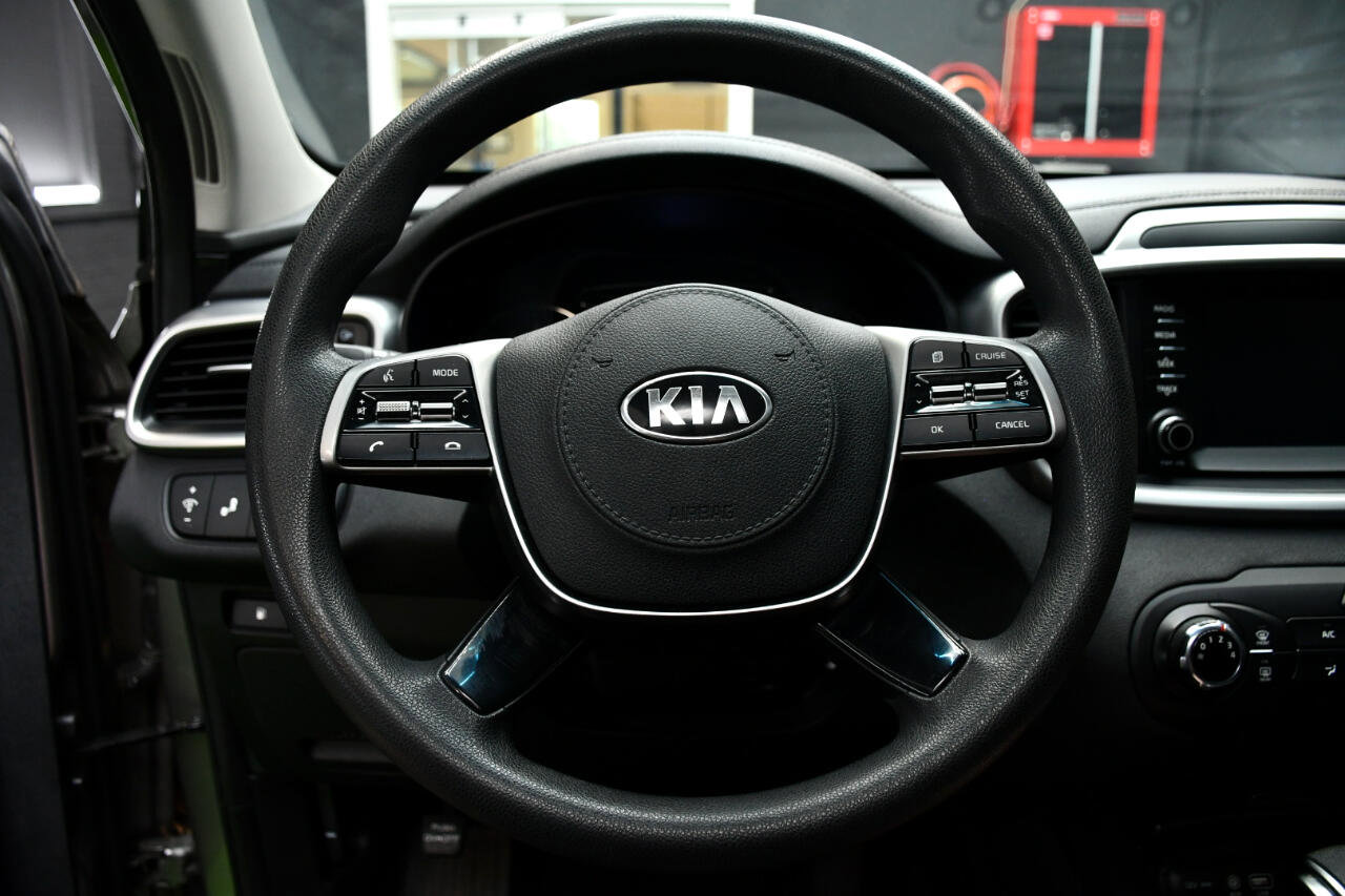 Used 2019 Kia Sorento LX image 19