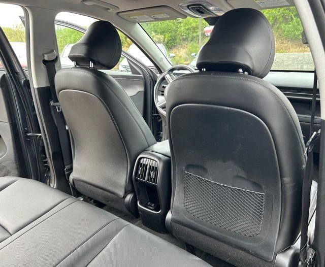 Used 2024 Hyundai Kona Limited AWD/4WD image 12
