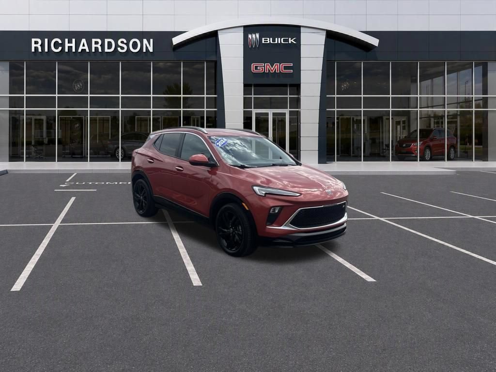 Used 2024 Buick Encore GX Sport Touring FWD image 7
