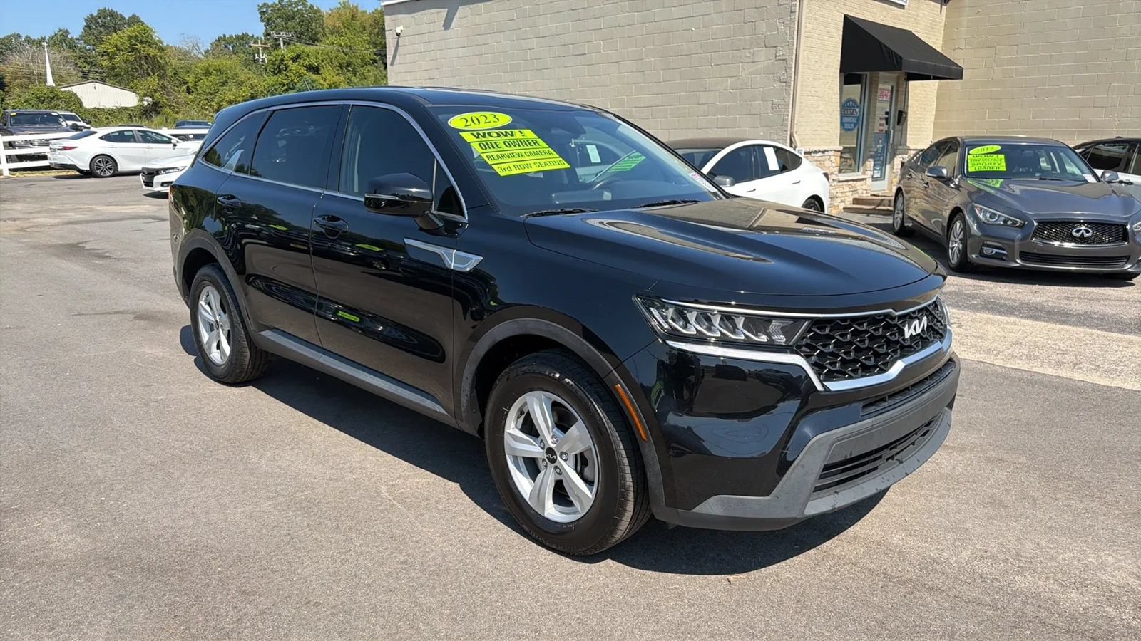 Used 2023 Kia Sorento LX FWD image 7
