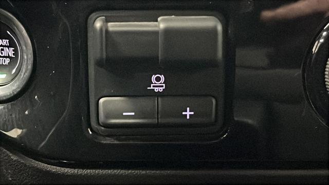 Used 2024 Chevrolet Silverado 2500 LT image 18