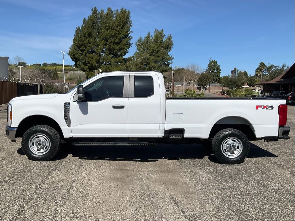 Used 2024 Ford F250 XL w/ FX4 Off-Road Package image 3