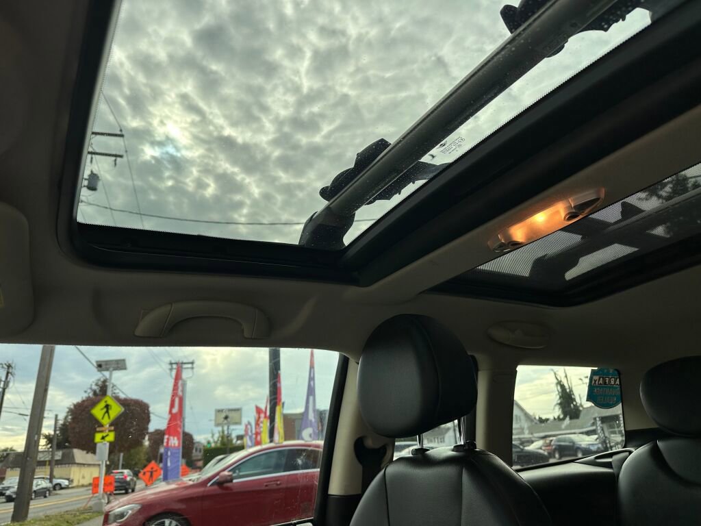 Used 2012 MINI Cooper Clubman image 17