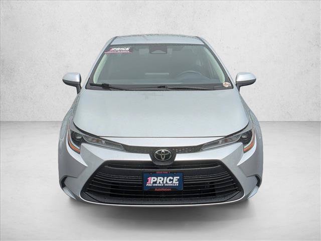 Used 2024 Toyota Corolla LE FWD image 2
