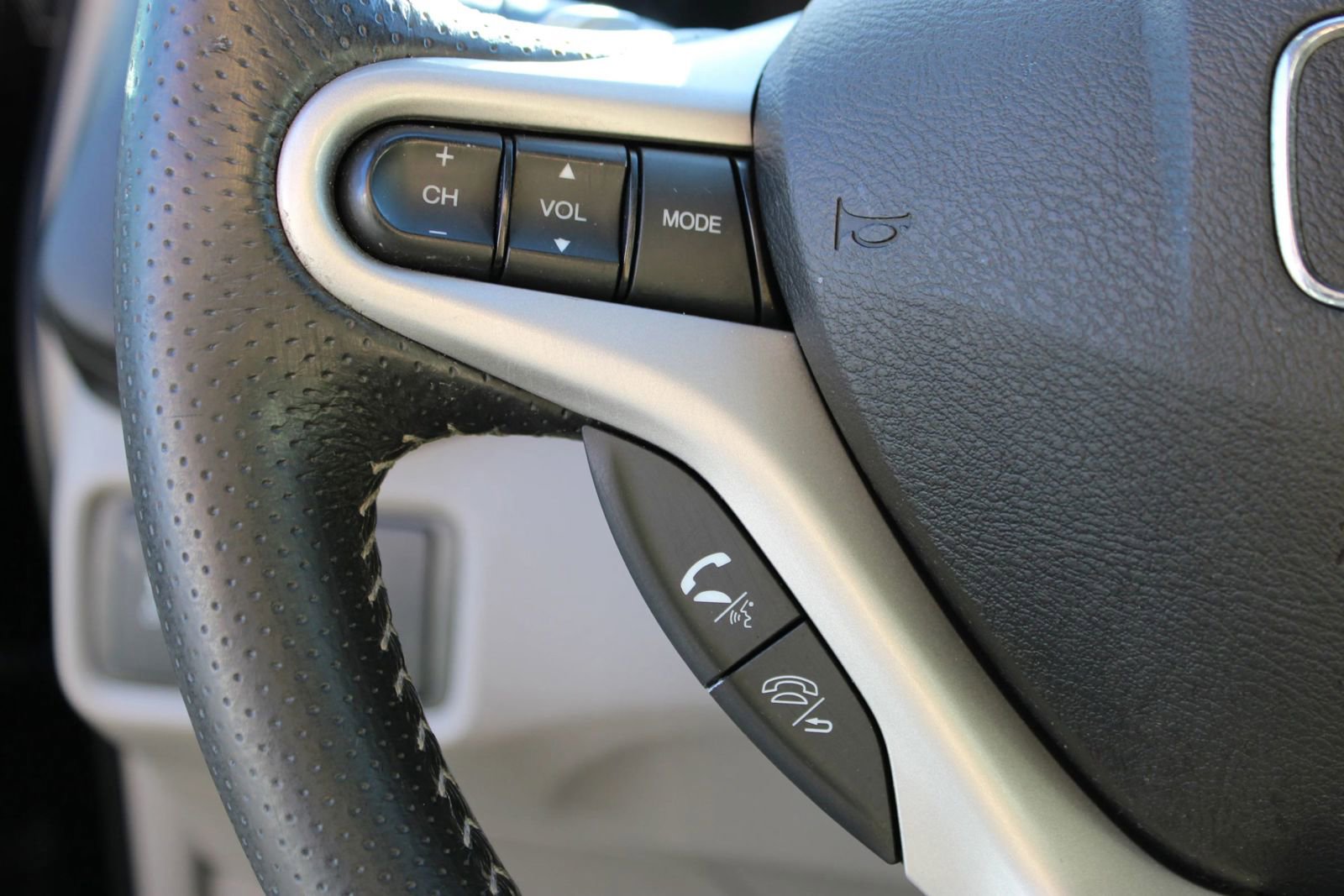 Used 2013 Honda Insight EX image 32