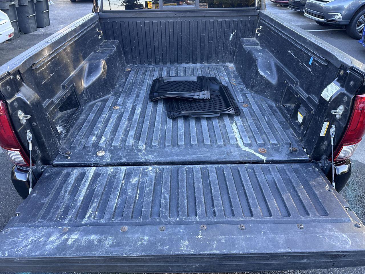 Used 2016 Toyota Tacoma TRD Sport w/ Towing Package AWD/4WD image 28