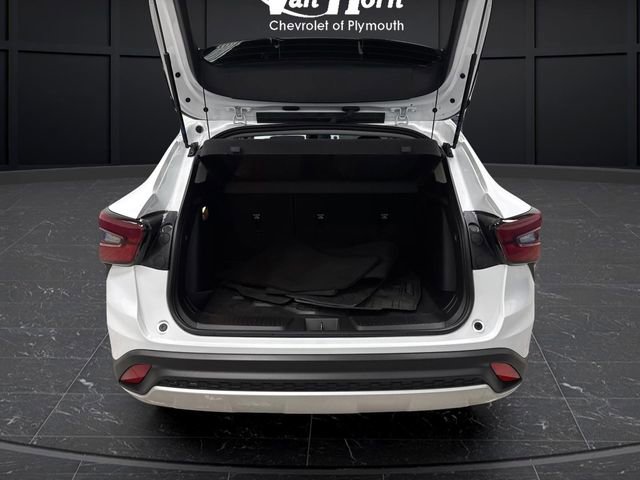 Used 2024 Chevrolet Trax LT w/ Driver Confidence Package image 14