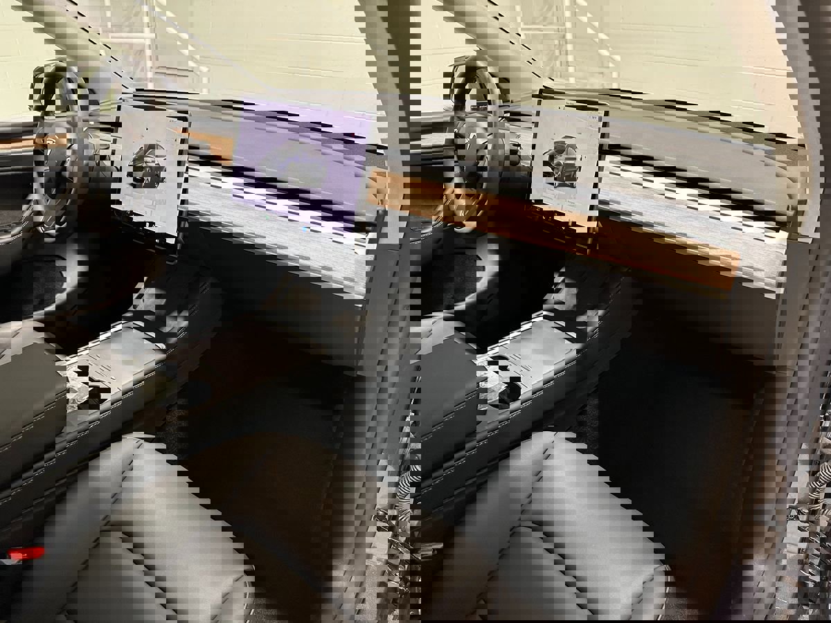 Used 2023 Tesla Model Y Long Range image 12