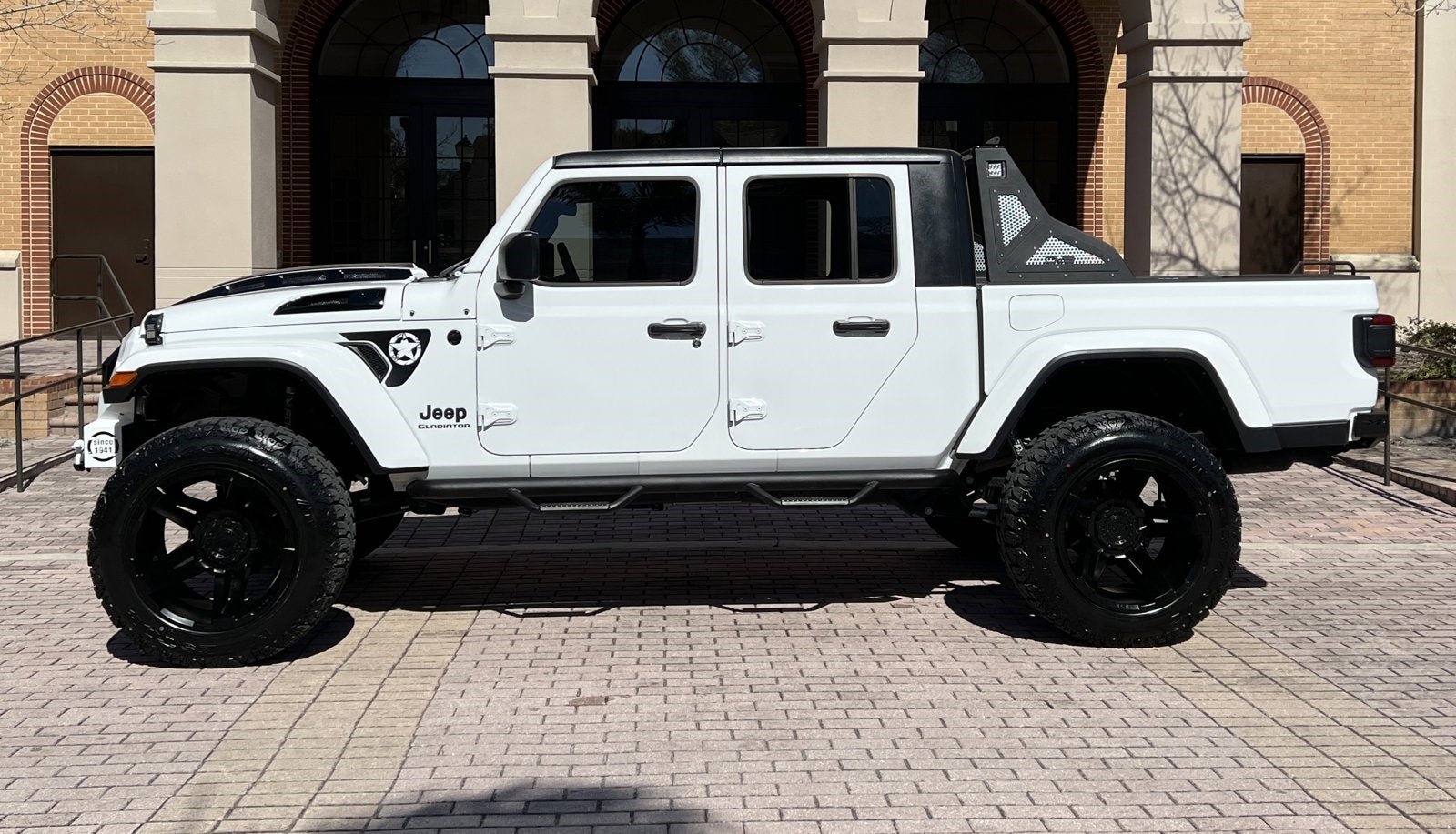 Used 2021 Jeep Gladiator Sport AWD/4WD image 5