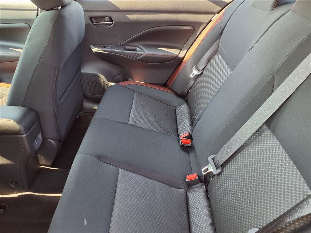 New 2025 Nissan Versa SR w/ Trunk Package image 10