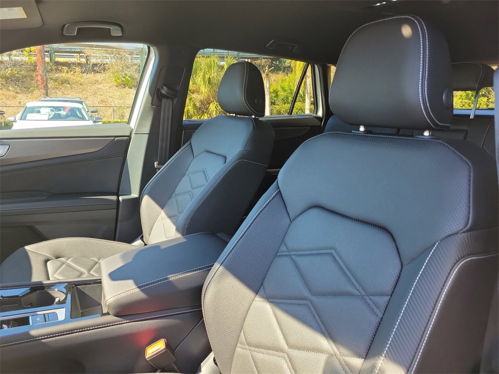 New 2026 Volkswagen Atlas Cross Sport SE image 14