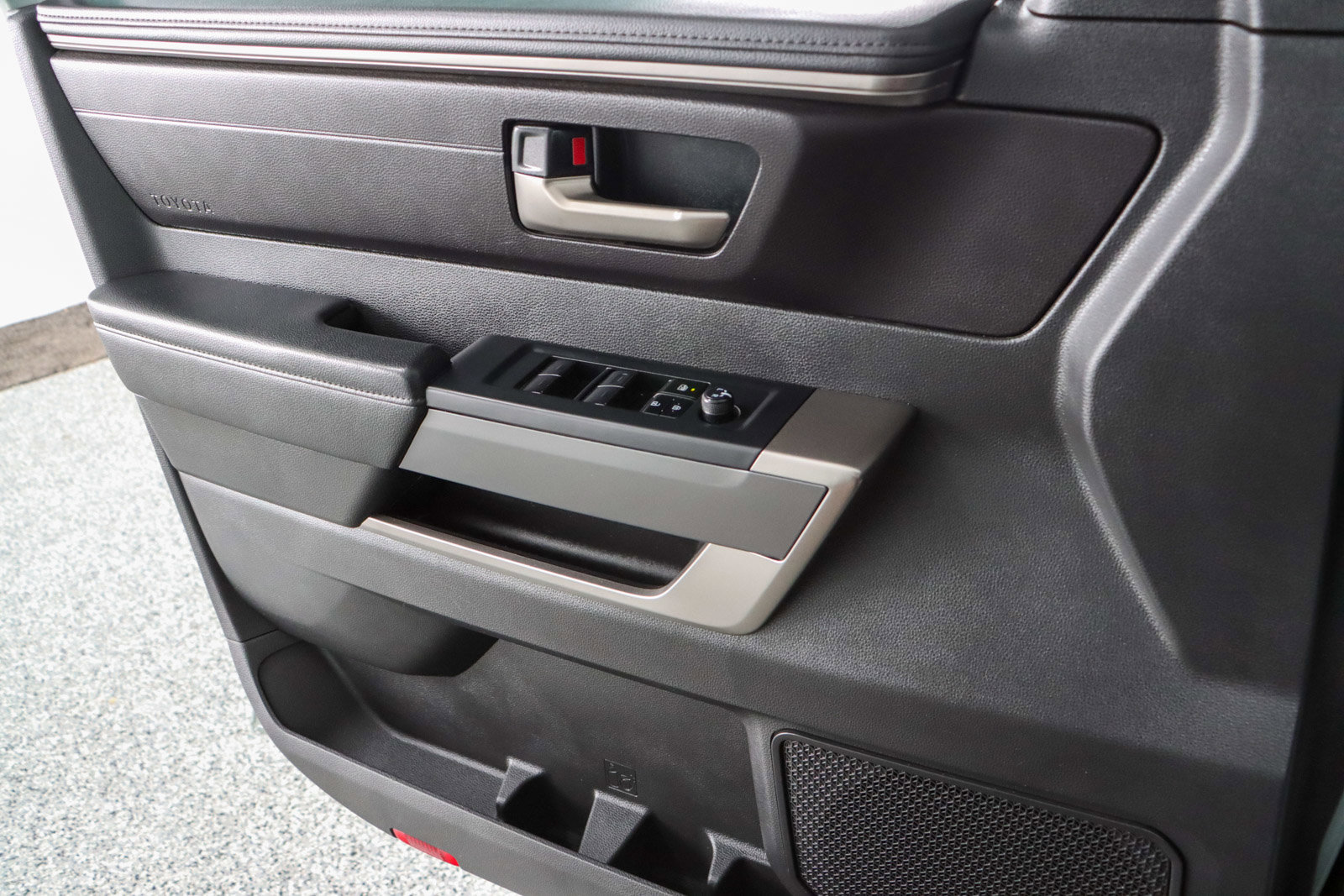 Used 2024 Toyota Tundra SR5 w/ SR5 Premium Package image 23