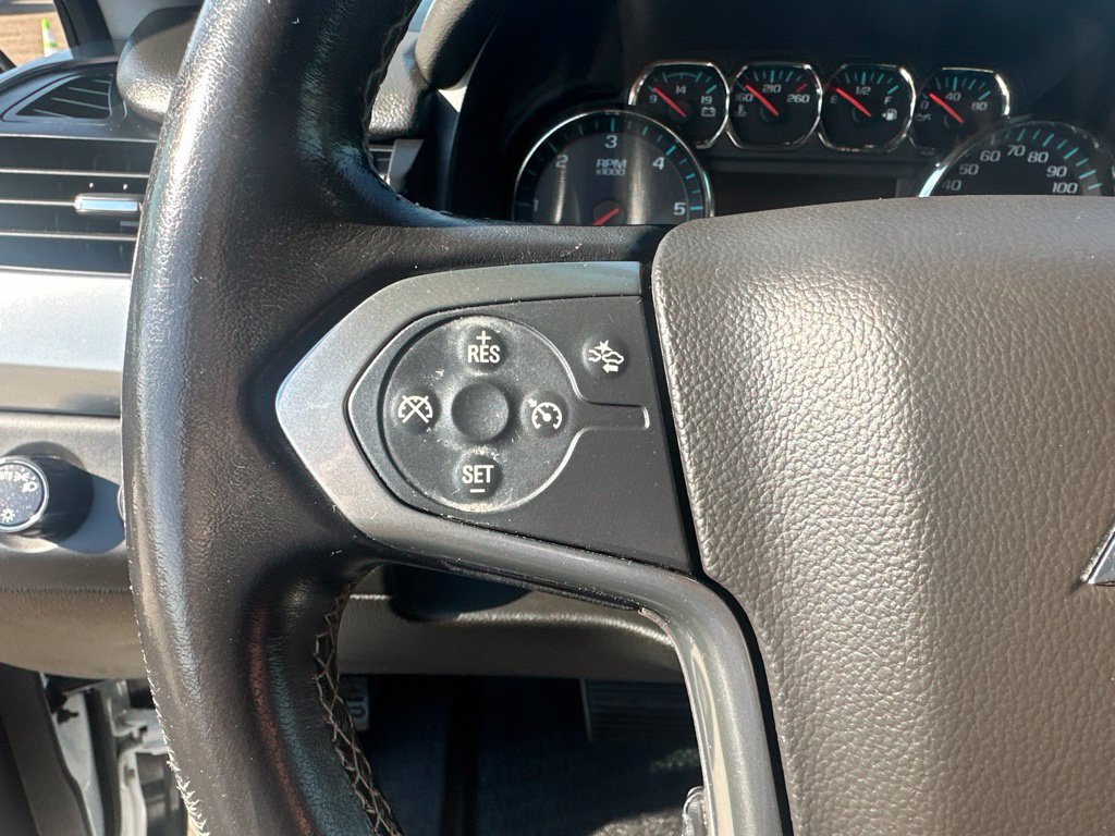 Used 2019 Chevrolet Suburban LT AWD/4WD image 11