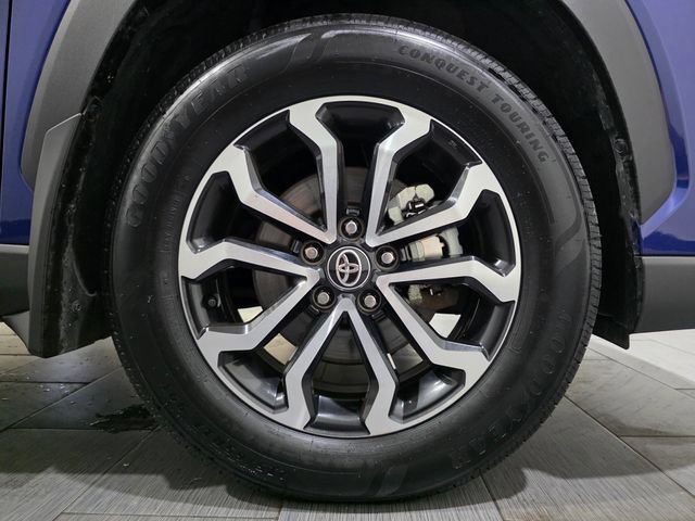 Used 2024 Toyota Corolla Cross AWD Hybrid w/ Moonroof Package image 25