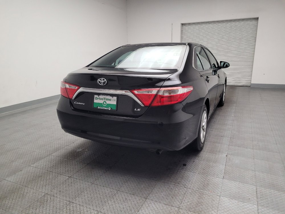 Used 2015 Toyota Camry LE image 7