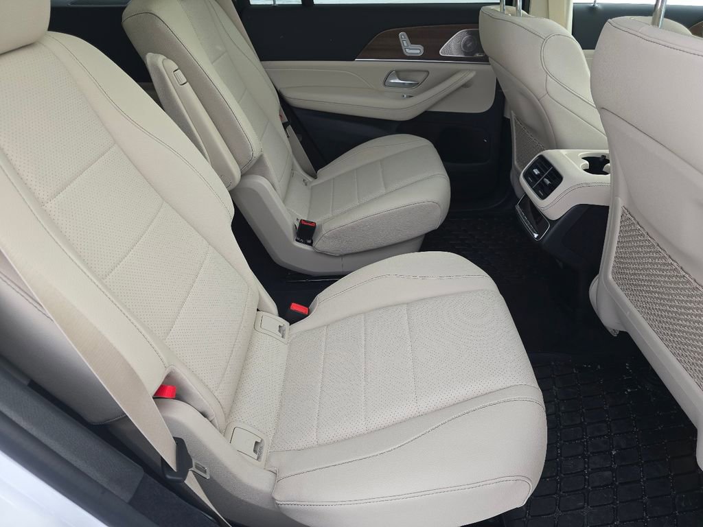 Used 2026 Mercedes-Benz GLS 450 4MATIC image 20