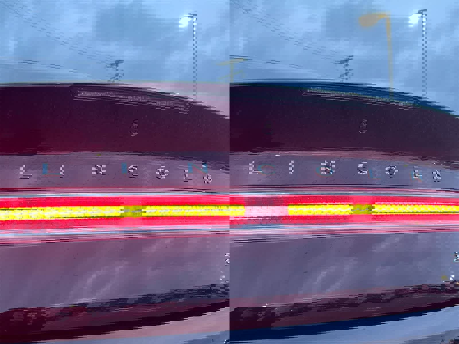 Used 2018 Lincoln MKZ Reserve w/ Climate Package image 12