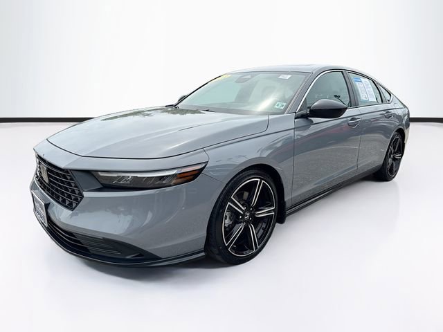 Used 2023 Honda Accord Sport image 3