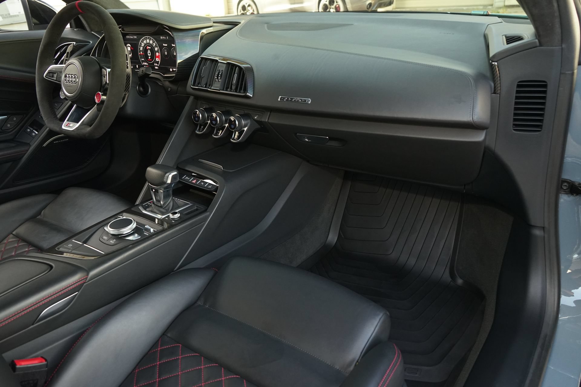 Used 2020 Audi R8 V10 AWD/4WD image 15