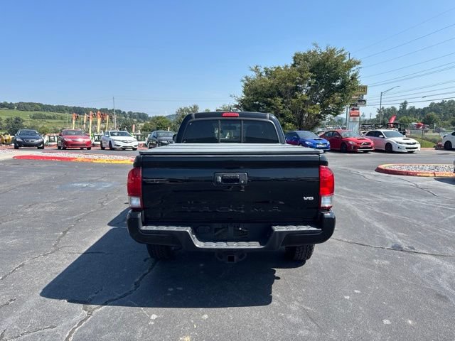Used 2016 Toyota Tacoma TRD Sport w/ Towing Package AWD/4WD image 7