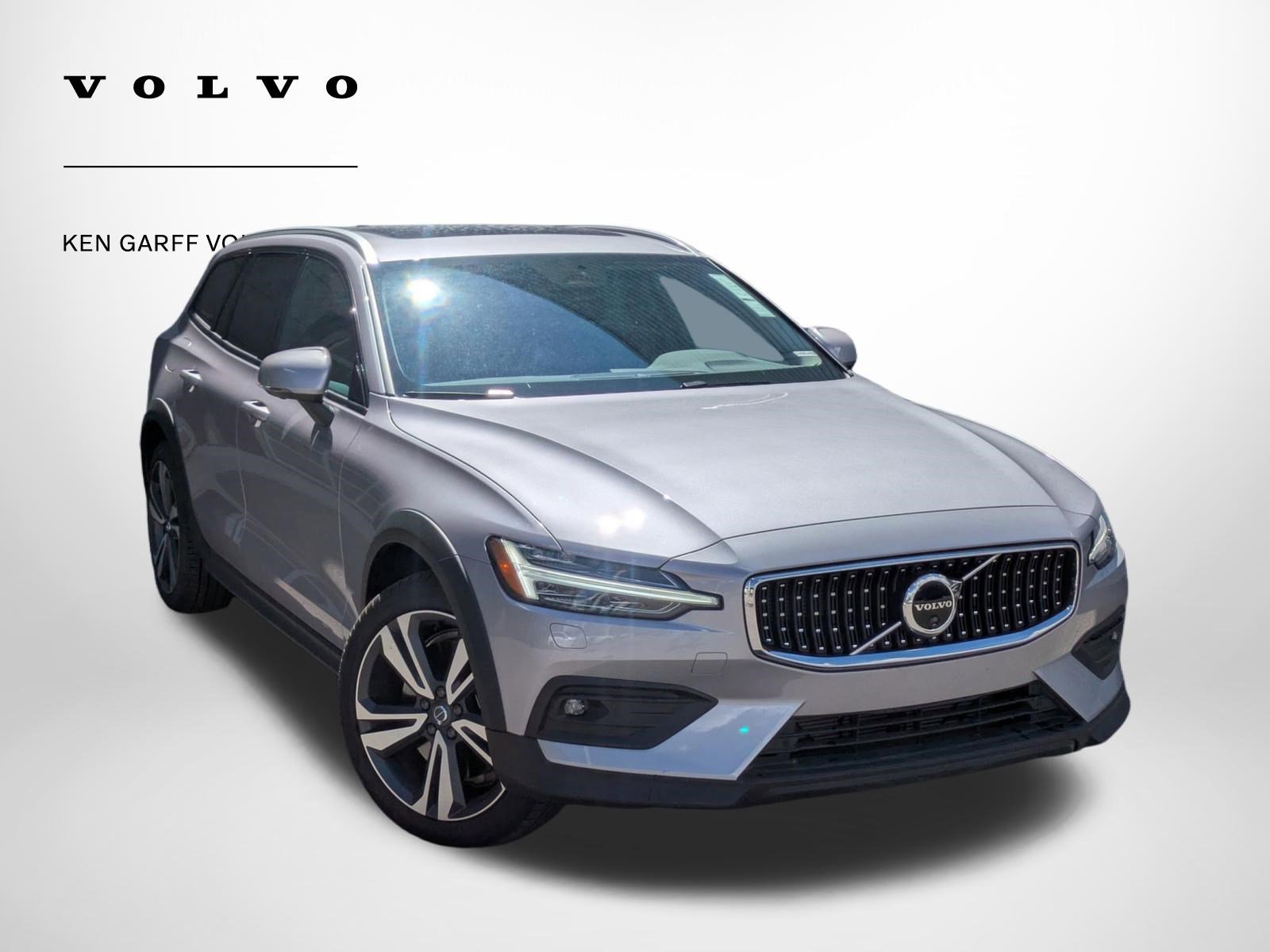 New 2026 Volvo V60 B5 Cross Country Plus w/ Climate Package