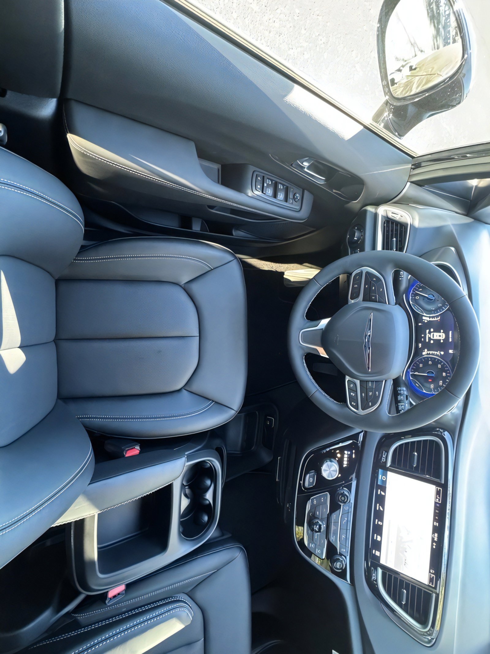 New 2026 Chrysler Voyager LX image 16