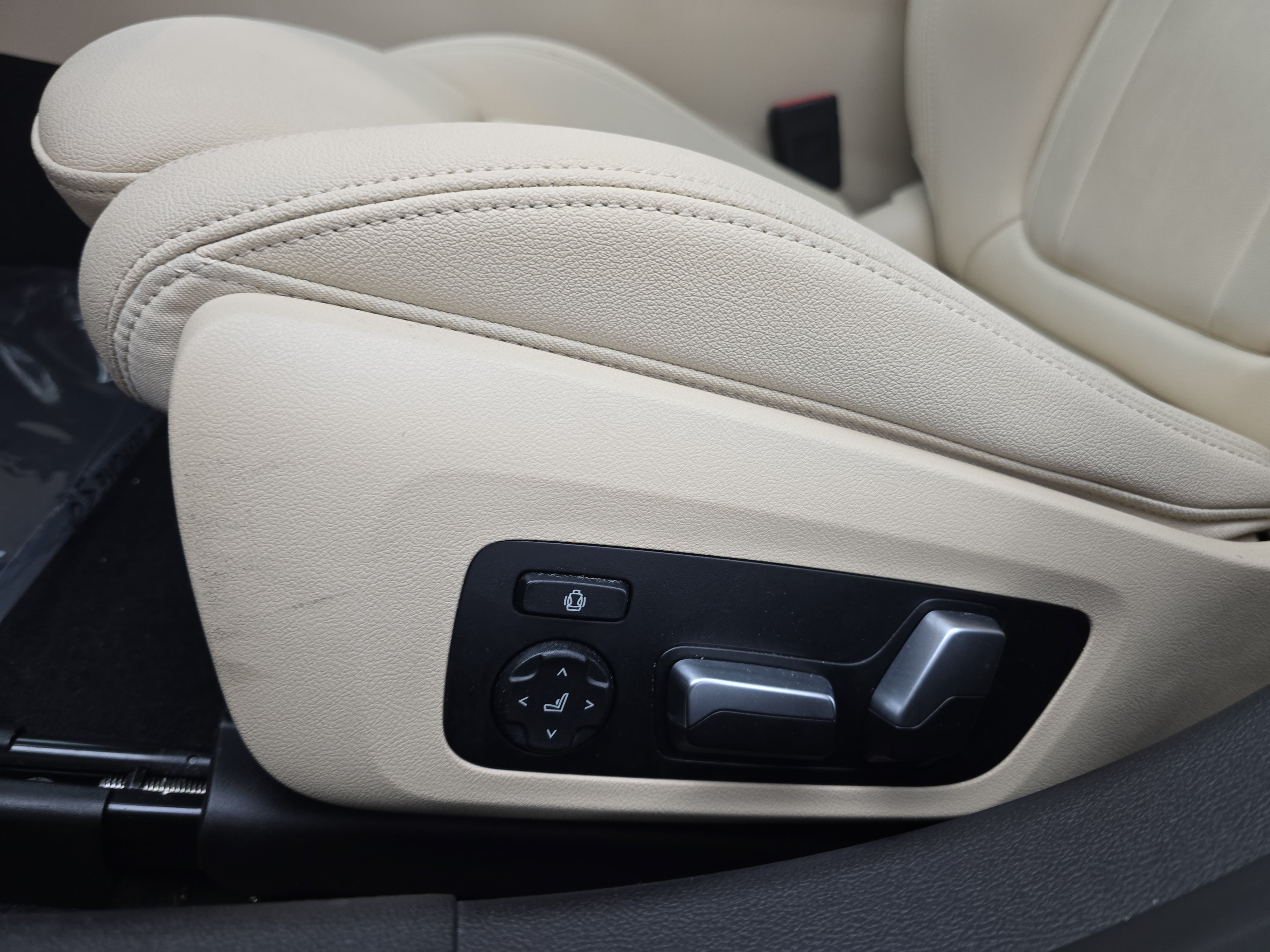 Used 2021 BMW 330i Sedan RWD image 28