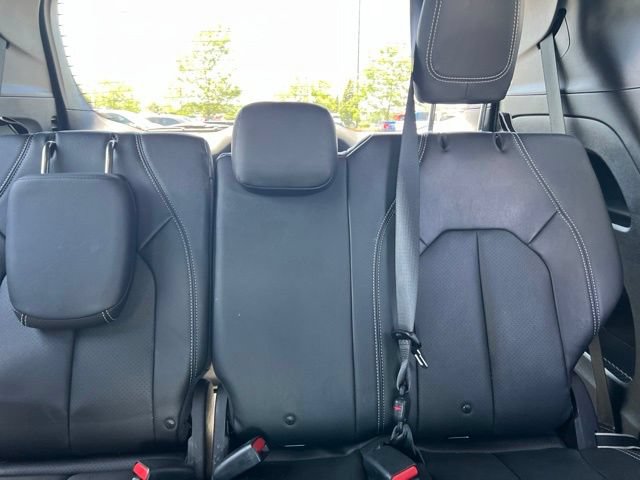 Used 2021 Chrysler Pacifica Touring-L w/ Premium & Safety Sphere Group AWD/4WD image 33
