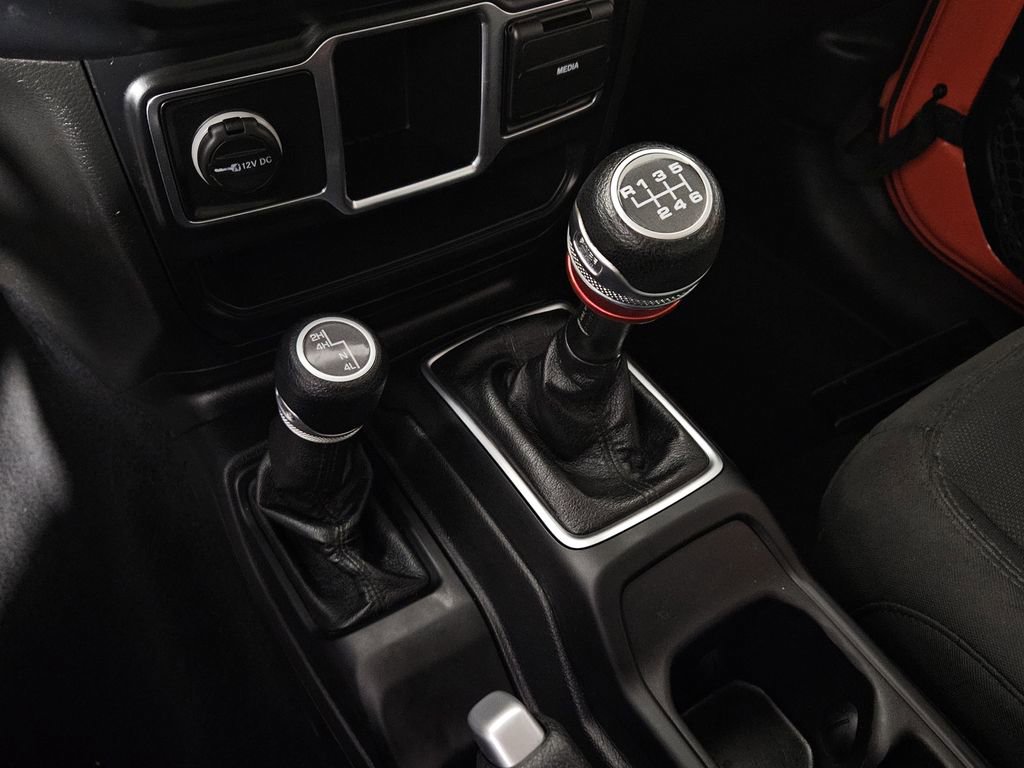 Used 2020 Jeep Wrangler Sport image 15