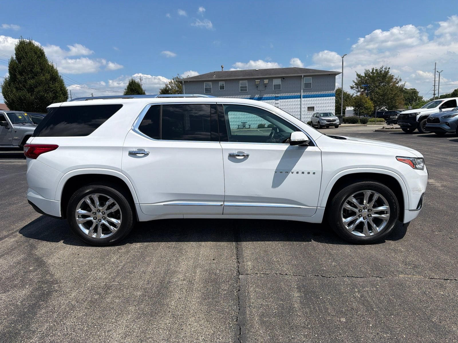 Used 2018 Chevrolet Traverse High Country w/ LPO, Floor Liner Package AWD/4WD image 6