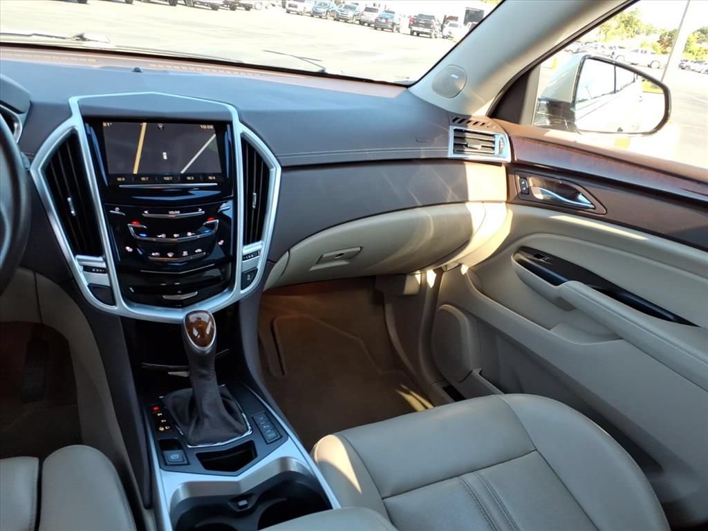 Used 2015 Cadillac SRX Luxury w/ Driver Awareness Package FWD image 26